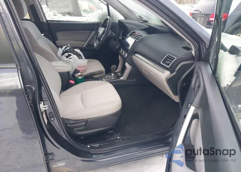 2017 Subaru Forester 2.5I Premium z USA, uszkodzony, nr VIN JF2SJAGC0HH439984